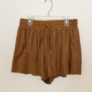 Miami 🦣🦤 Size Small, Brown Lace Shorts